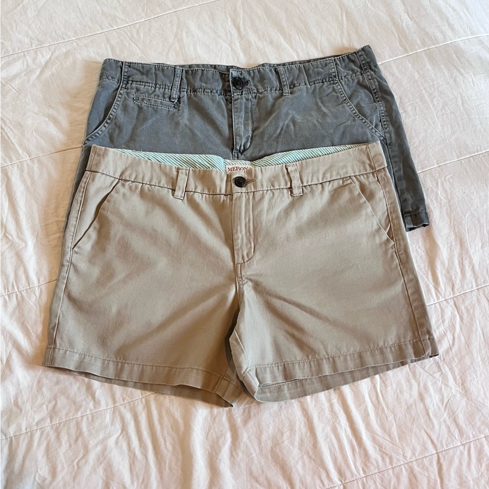 2 Pair of (NWOT) Tan Khaki and Gray Jean Shorts. Casual Style.